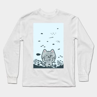 Cute cat in front of fishbowl Long Sleeve T-Shirt
